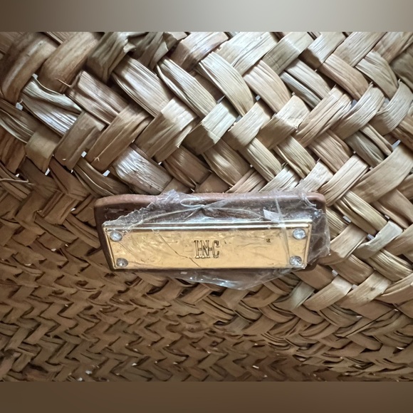 INC x Popsicle Brand Collaboration Colorful Pom-Pom Straw Tote Beach Bag. NWOT! - Picture 7 of 13